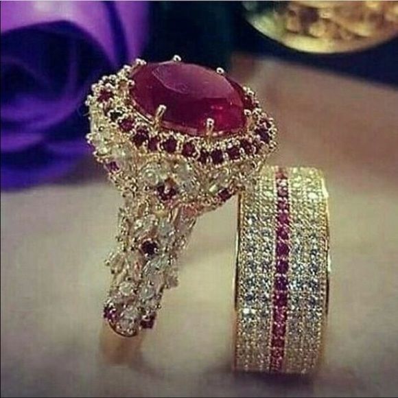 Jewelry - 2 piece Red Ruby Ring